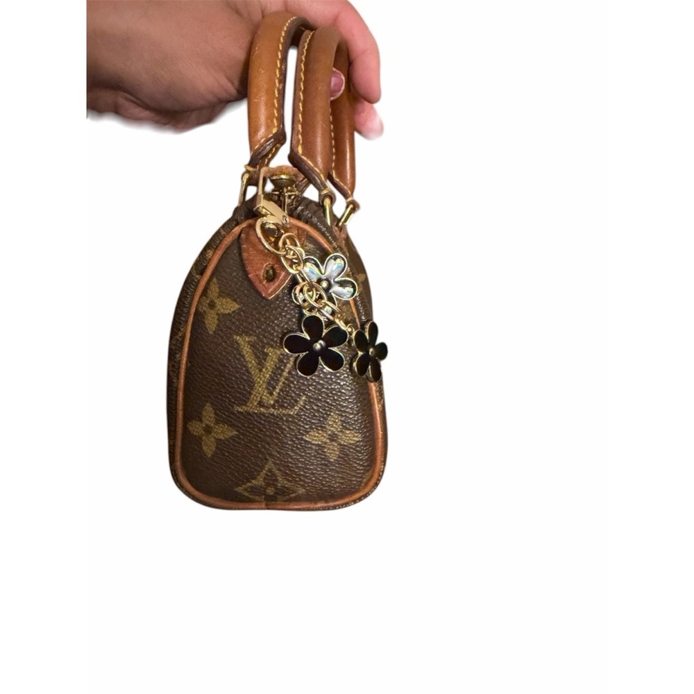 Louis Vuitton Vintage Monogram Nano Purse - Picture 4 of 12